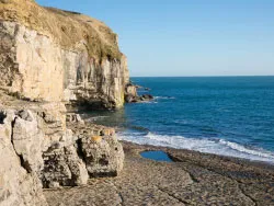 Click to view image Dancing Ledge swimming pool