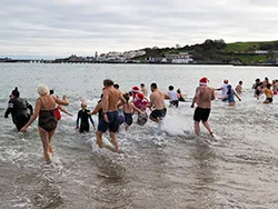 Click to view image Boxing day Swim