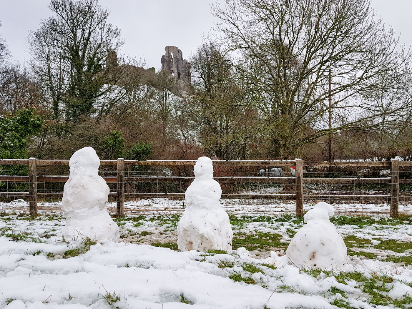Snowmen at Corfe Castle
