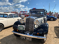 Click to view image Carnival Classic Car Show - 2311