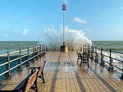 Banjo Jetty Waves in Swanage Bay - Ref: VS2592