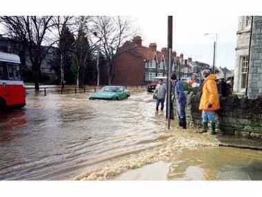 Church Hill and Kings Road floods in 1990