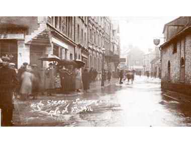 High Street Floods in 1914