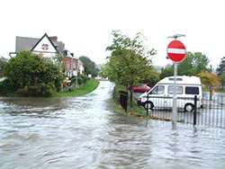Click to view image Northbrook Road Flooded