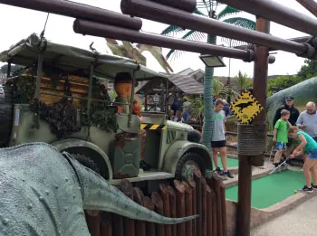 Mini golf